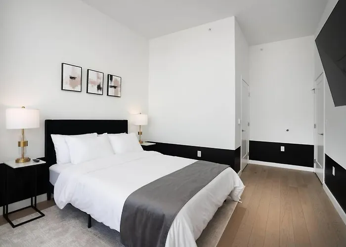Empire State View - Luxury Apt With Pool - Shuttle To Nyc