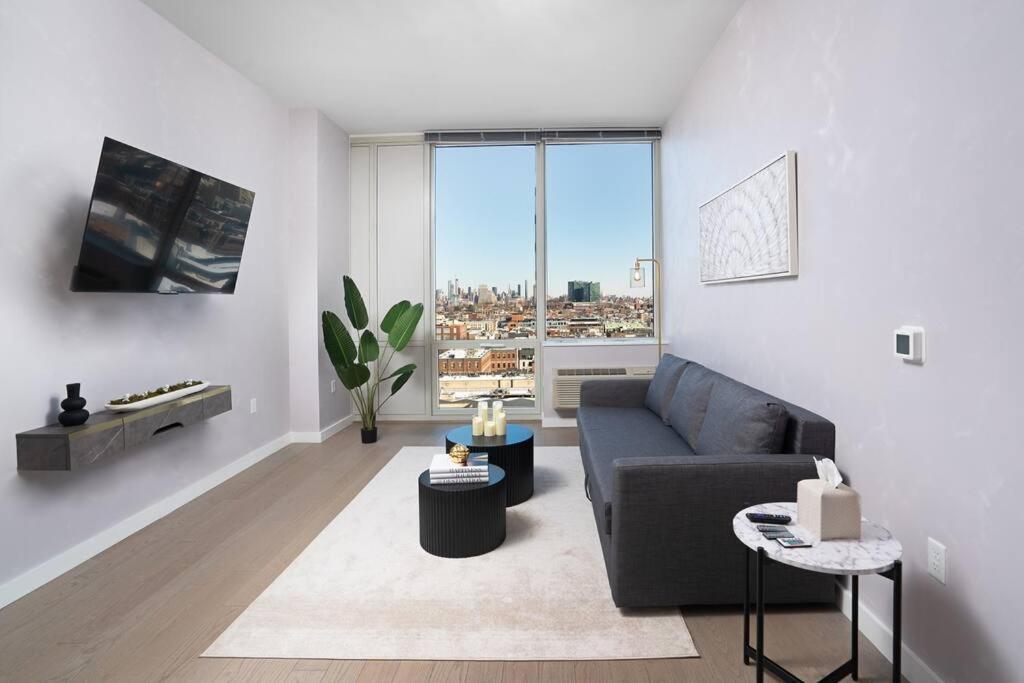 Empire State View - Luxury With Pool - Shuttle To Nyc * Hoboken