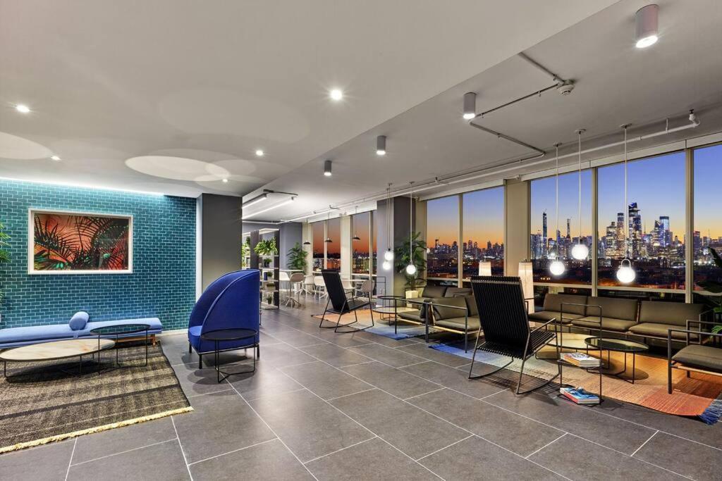 Empire State View - Luxury With Pool - Shuttle To Nyc Apartment