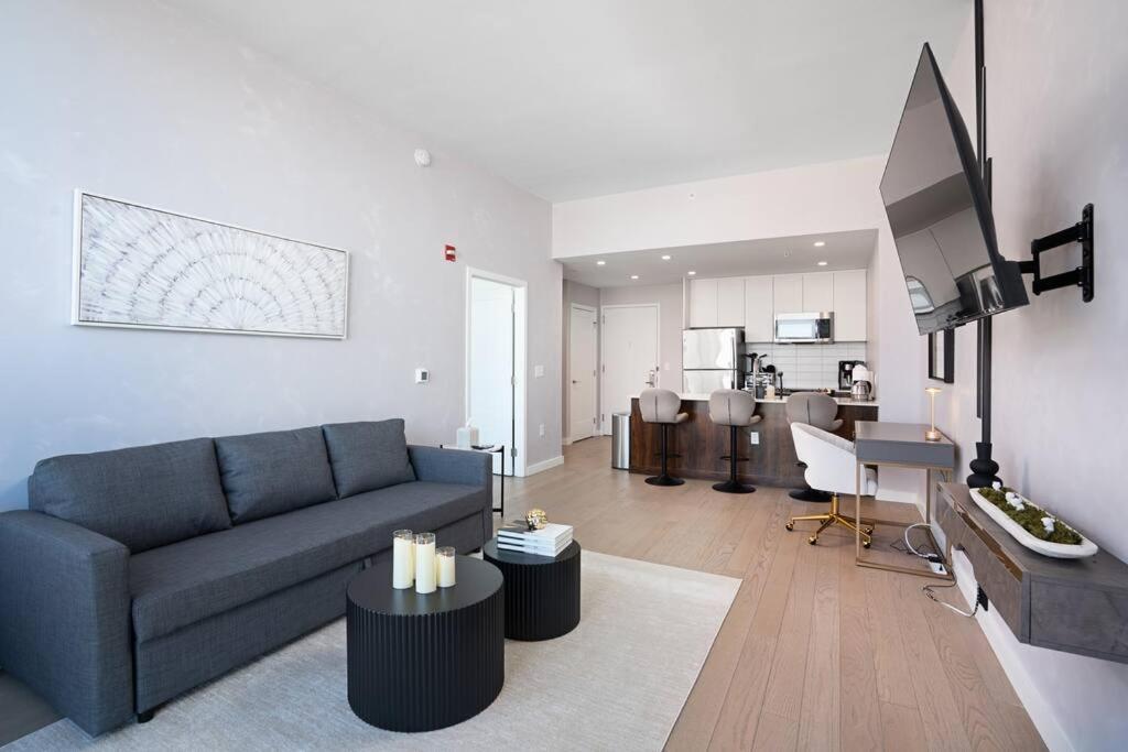 Empire State View - Luxury With Pool - Shuttle To Nyc *