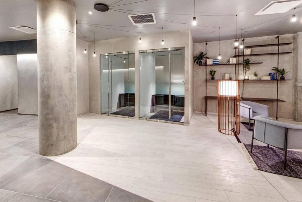Empire State View - Luxury With Pool - Shuttle To Nyc Apartment