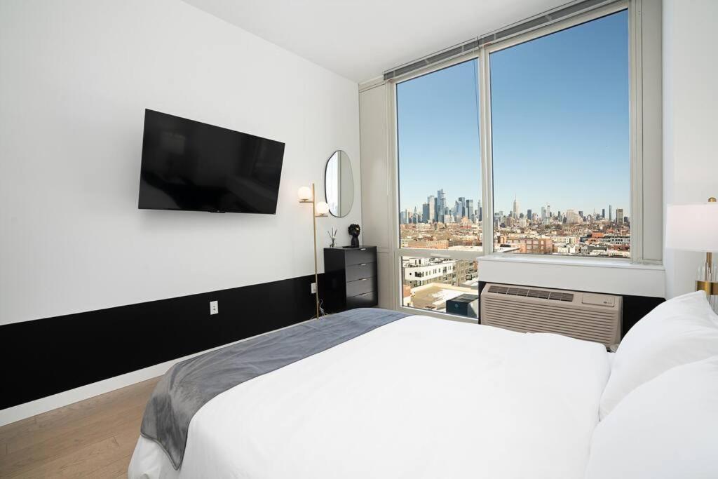 Apartment Empire State View - Luxury With Pool - Shuttle To Nyc *